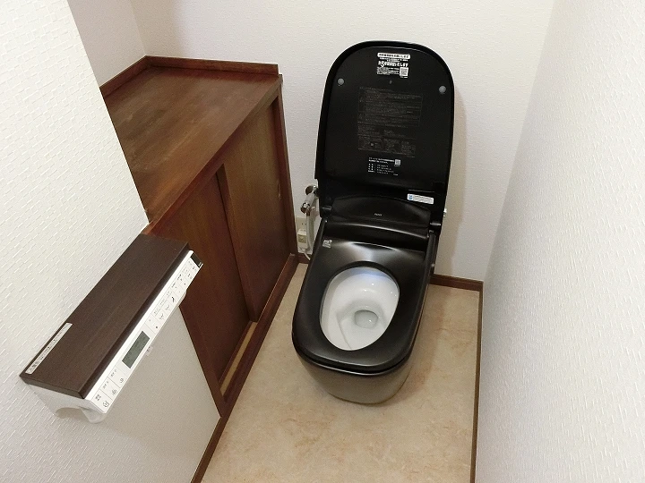 憧れのタンクレストイレ！リクシル「サティスG」へのトイレリフォーム事例