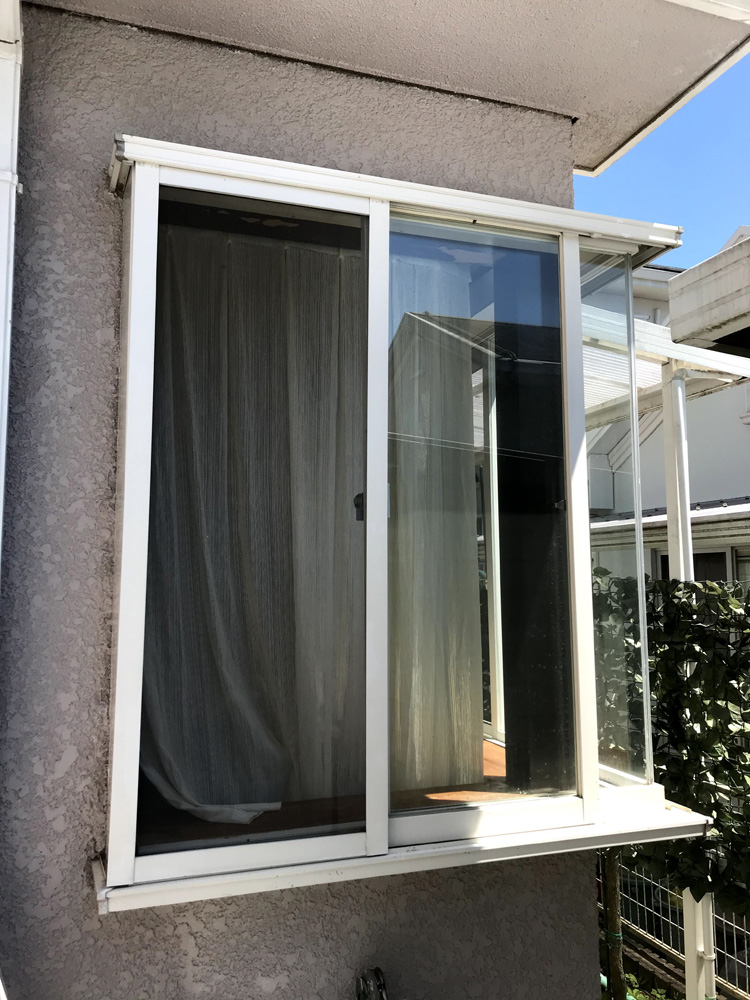 風通しが良くなったと好評！ハメ殺し窓から引き違い窓へのリフォーム事例