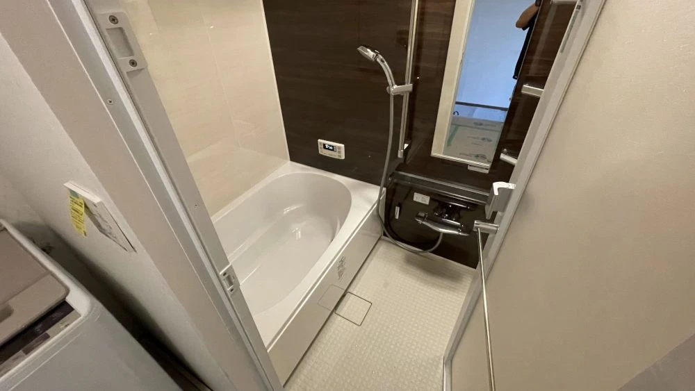 リクシルの浴室乾燥機付ユニットバスと洗面台にリフォーム／京都市伏見区